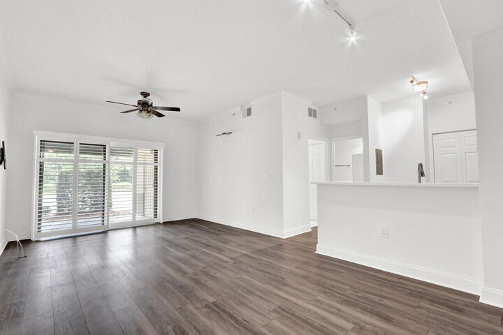 Property Photo: 4903 Midtown Lane 3114 FL 33418