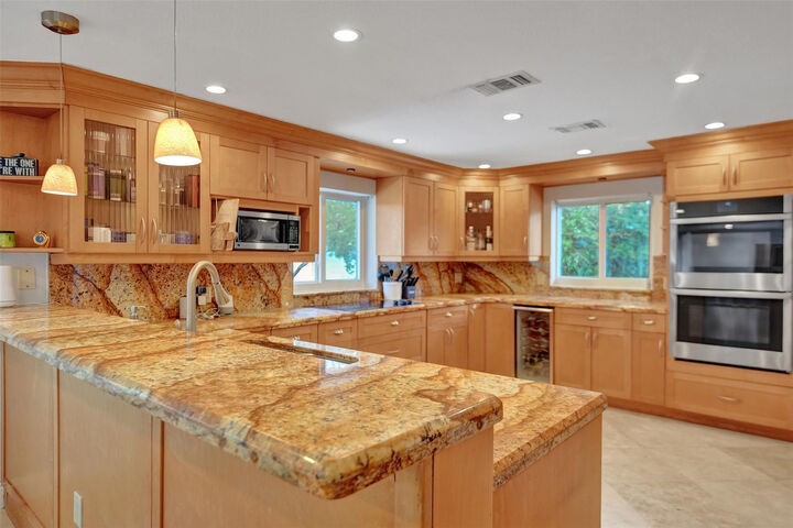 Property Photo:  720 NW 29th Court  FL 33311 