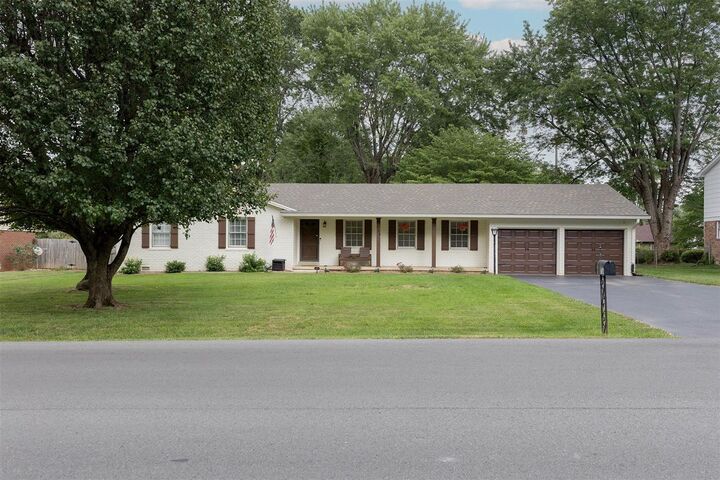 Property Photo: 736 Ironwood Drive KY 42103