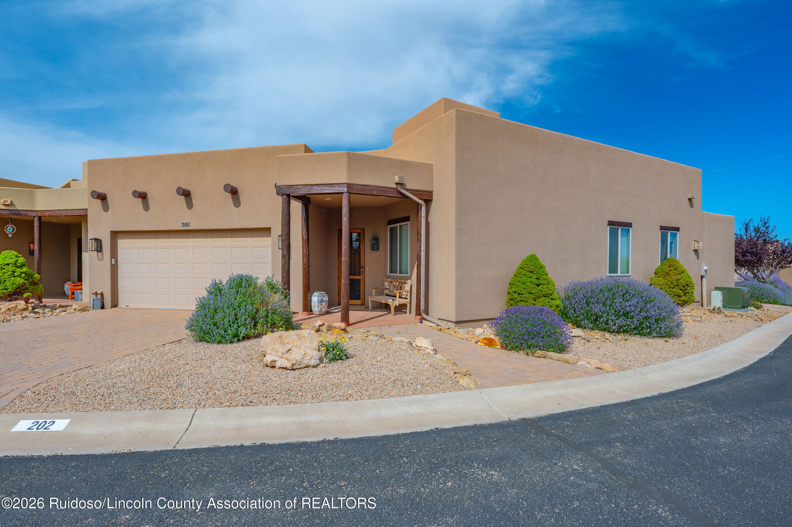 Property Photo:  202 Pueblo Loop  NM 88312 