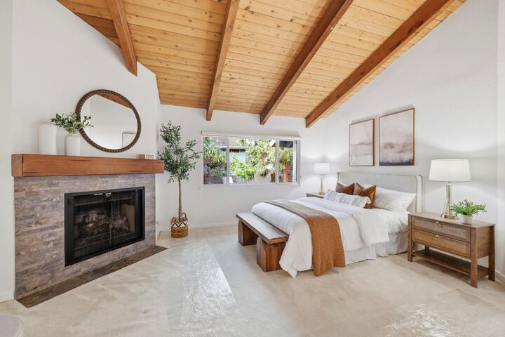Property Photo:  623 Middle Avenue  CA 94025 