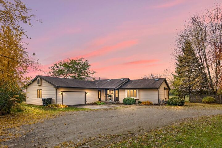 Property Photo: 487 County Road Ff WI 54964