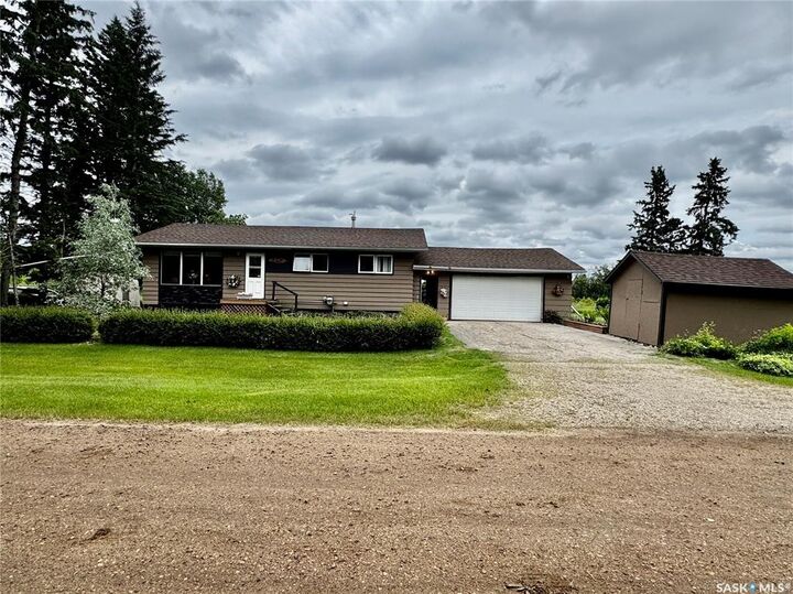 Property Photo: 257 Kalmakoff Avenue SK S0A 0L0