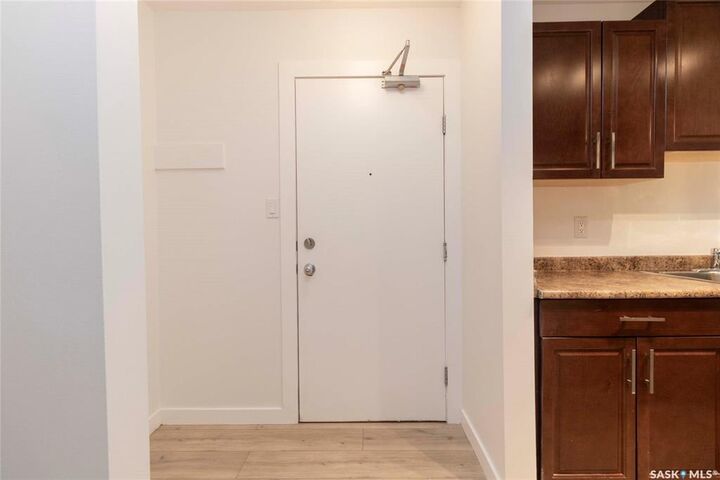 Property Photo:  710 Melrose Avenue 211  SK S7N 0Y7 
