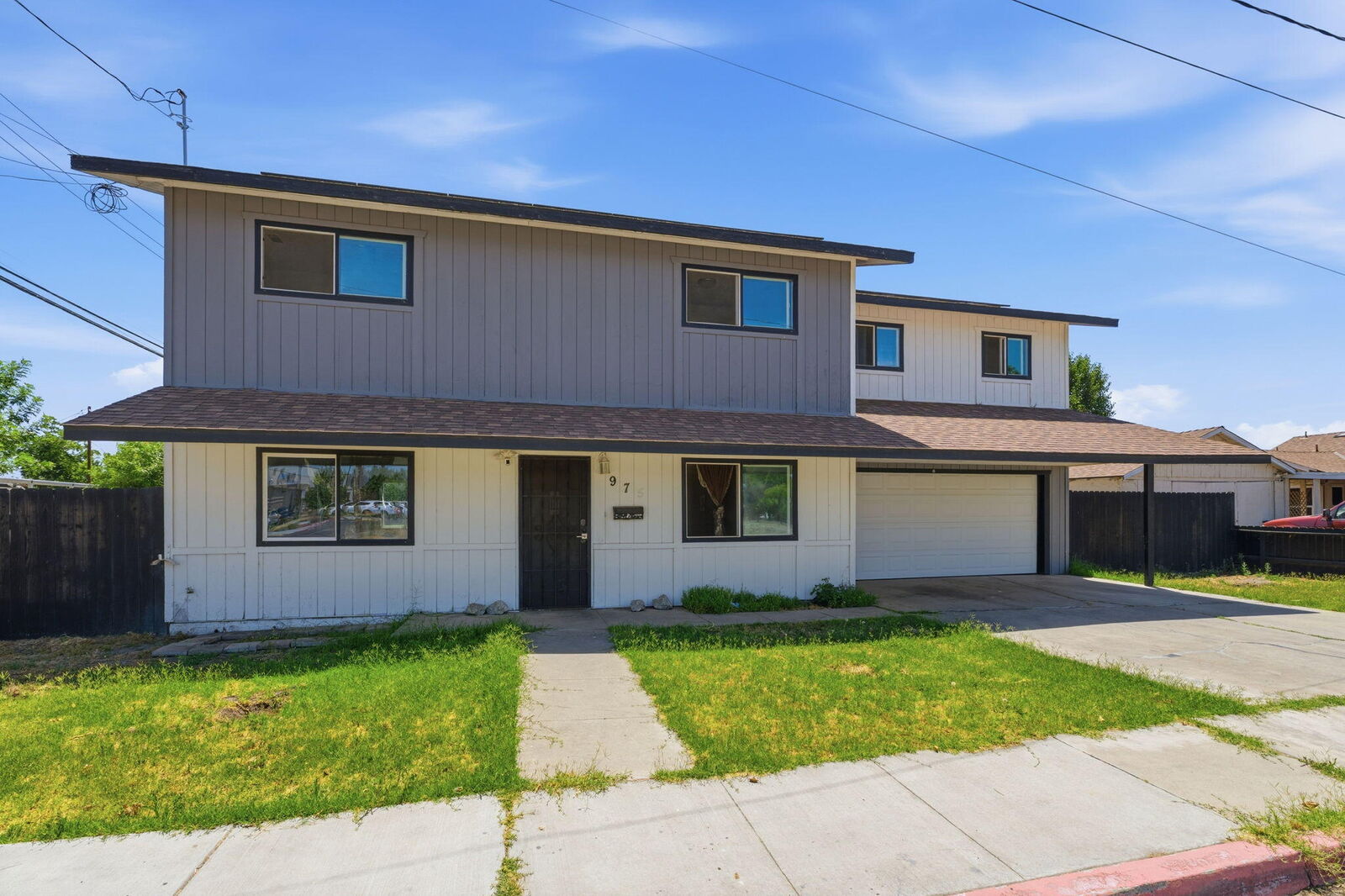 Property Photo: 975 Van Dorsten Avenue CA 93212