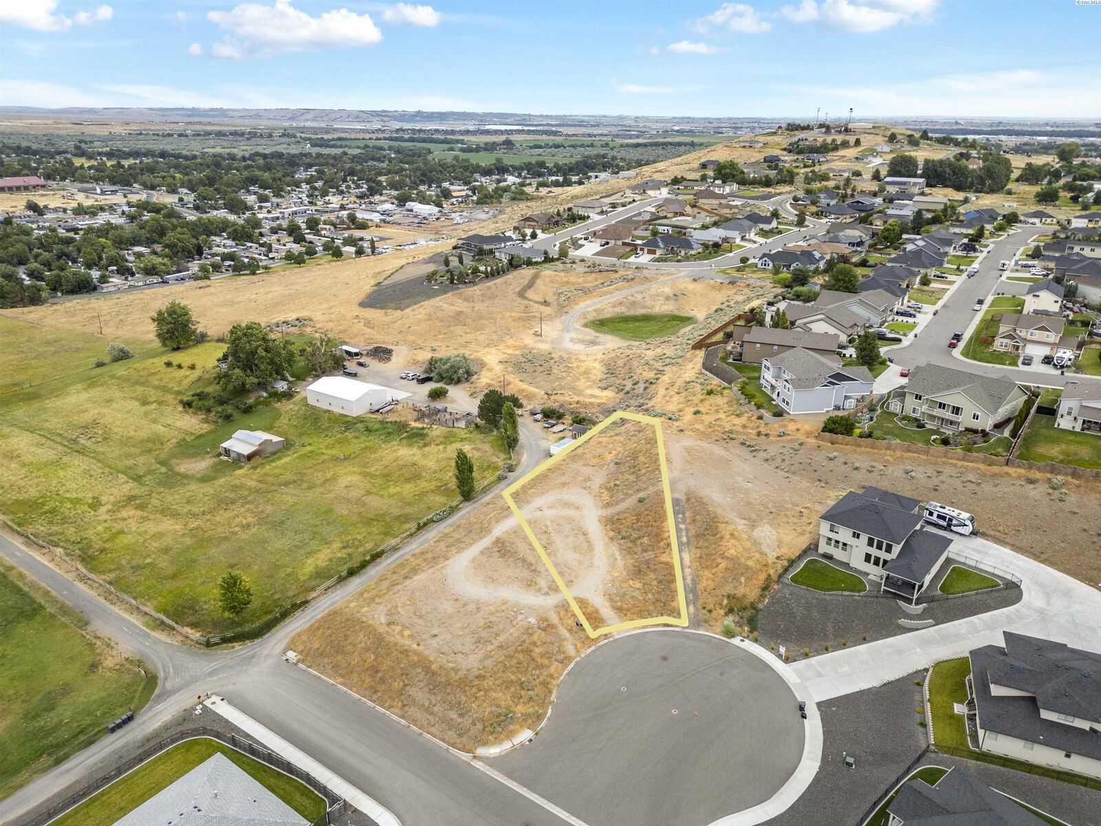 Property Photo: 6574 &Amp 6594 Argos St &Amp Caspian Place WA 99353