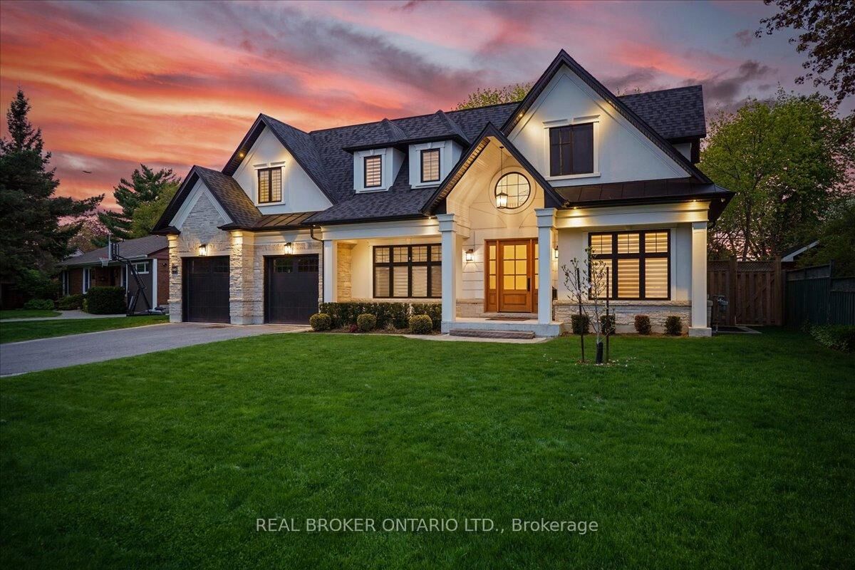 Property Photo: 1445 Skyline Drive ON L5E 2W3