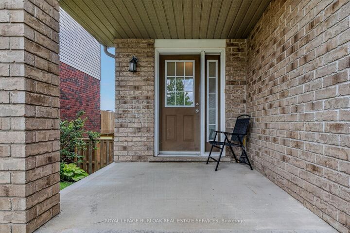Property Photo:  571 Champlain Avenue  ON N4V 0A6 