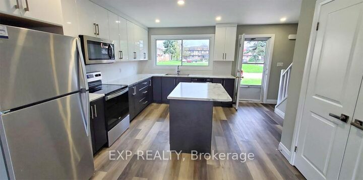 Property Photo:  1140 Ramsey View Court 716  ON P3E 2E3 