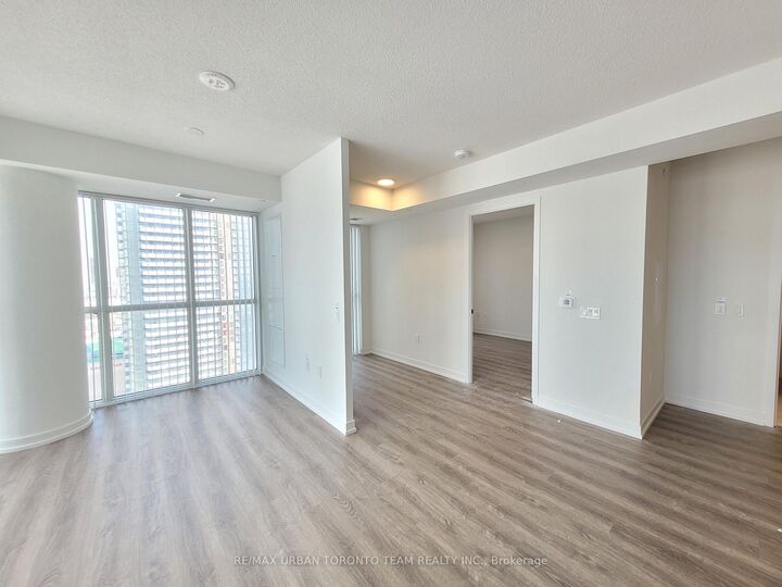Property Photo:  195 Commerce Street 2615  ON L4K 0P9 