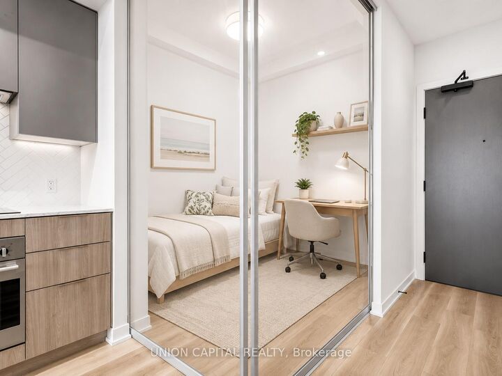 Property Photo: 15 Holmes Avenue 1603 ON M2N 0L4