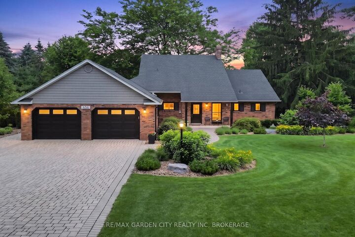 Property Photo: 656 Memorial Drive ON L0S 1C0
