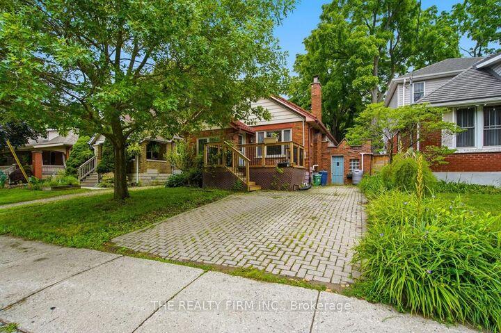 Property Photo:  97 Springbank Drive  ON N6J 1E5 
