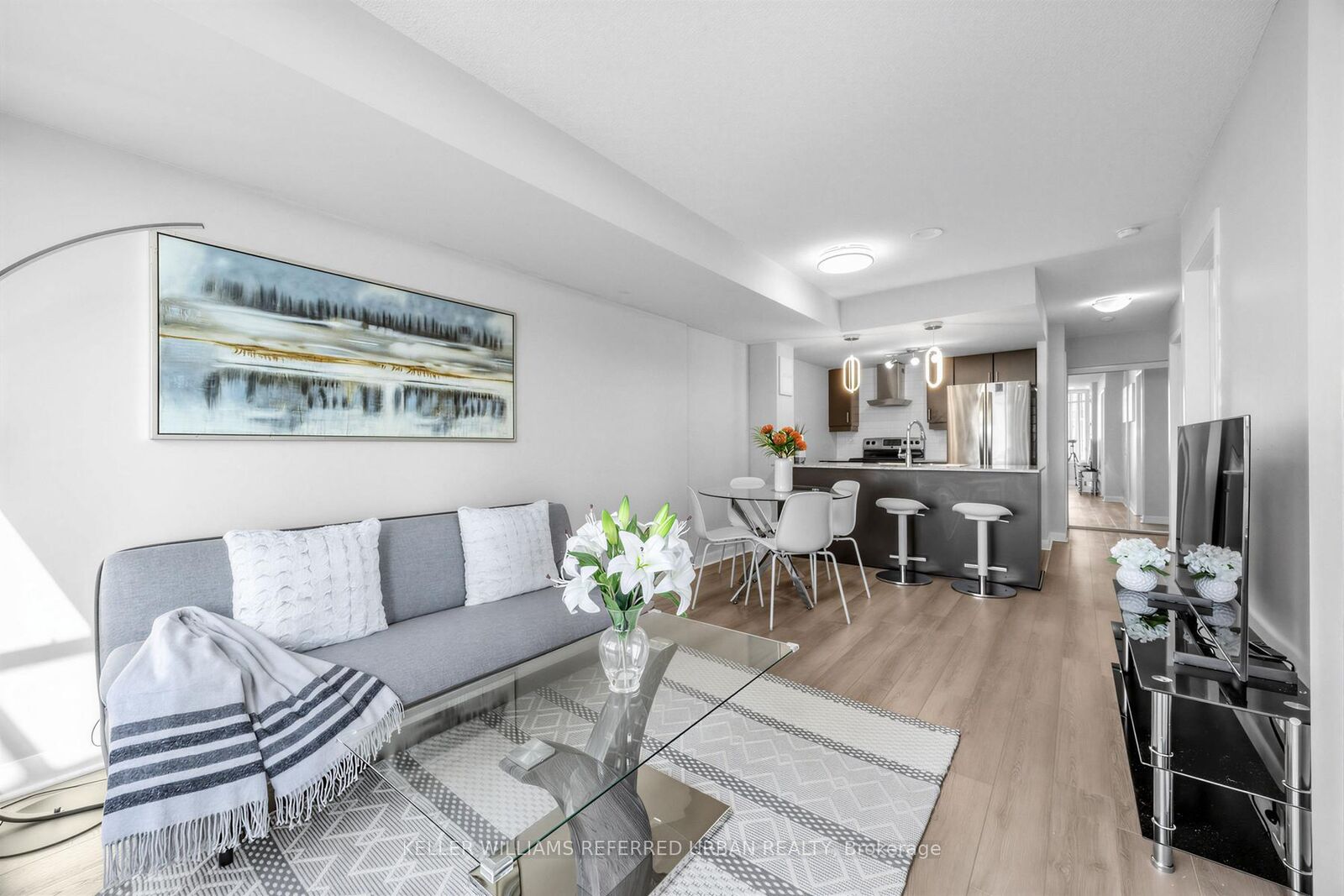 Property Photo: 25 Town Centre Court 2106 ON M1P 0B4