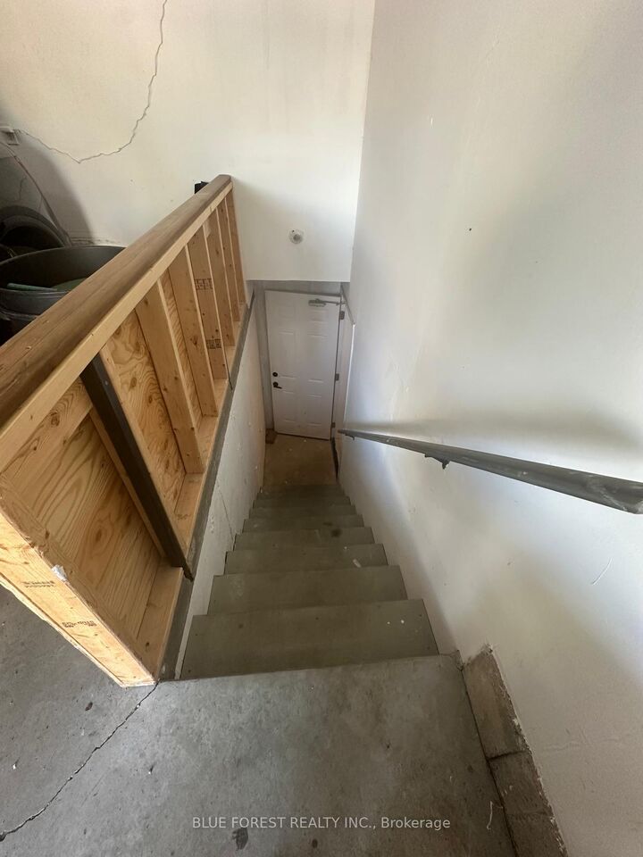 Property Photo:  167 Forfar Avenue Unit A (Basement)  ON N2B 2Z9 