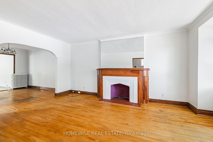 Property Photo: 25 Marlee Avenue ON M6E 3B1