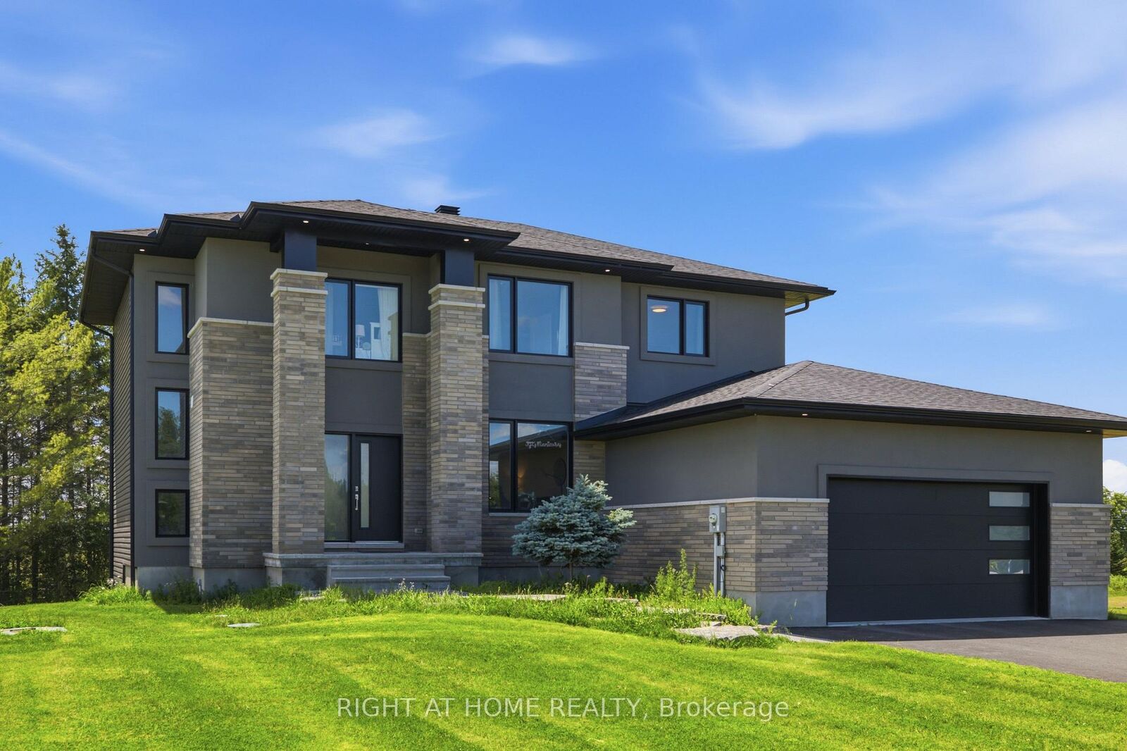 Property Photo: 122 Ridgemont Drive ON K0A 1B0
