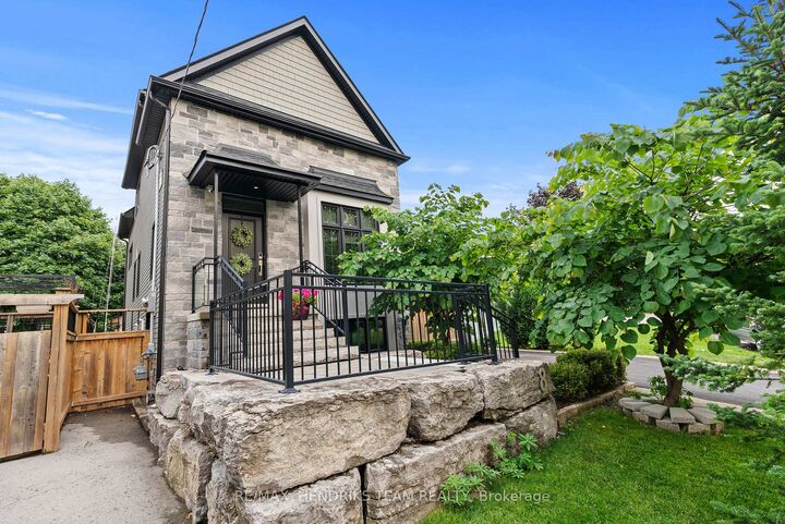 8 Stanmary Drive — photo 1