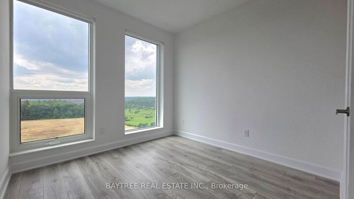 Property Photo:  3240 William Coltson Avenue 1004  ON L6H 8C8 