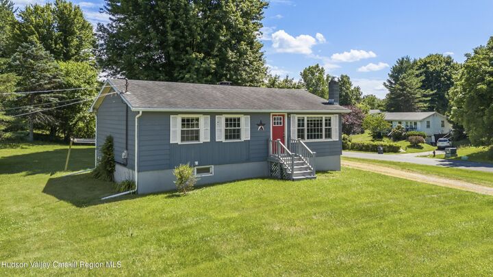 Property Photo:  14 Regal  NY 12173 