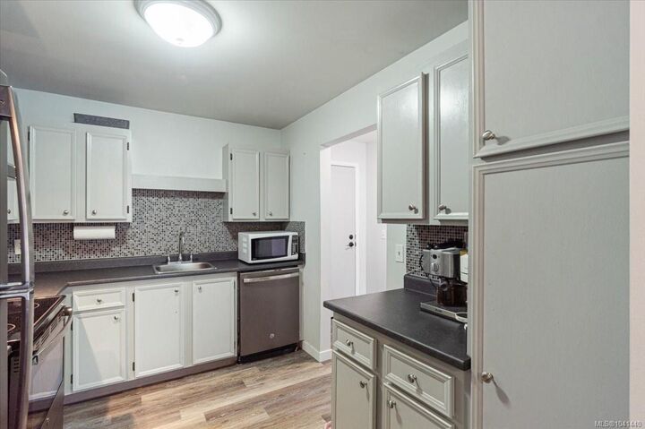 Property Photo: 3108 Barons Rd #509 BC V9T 4B5
