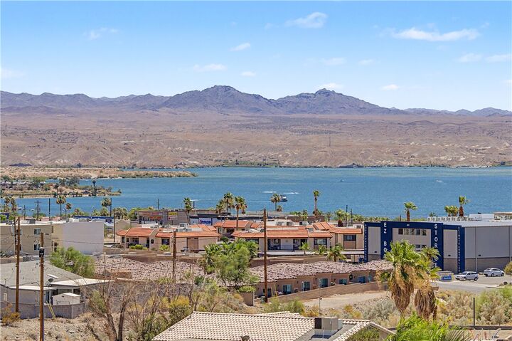 Property Photo:  1795 Bimini Ln A-5  AZ 86404 