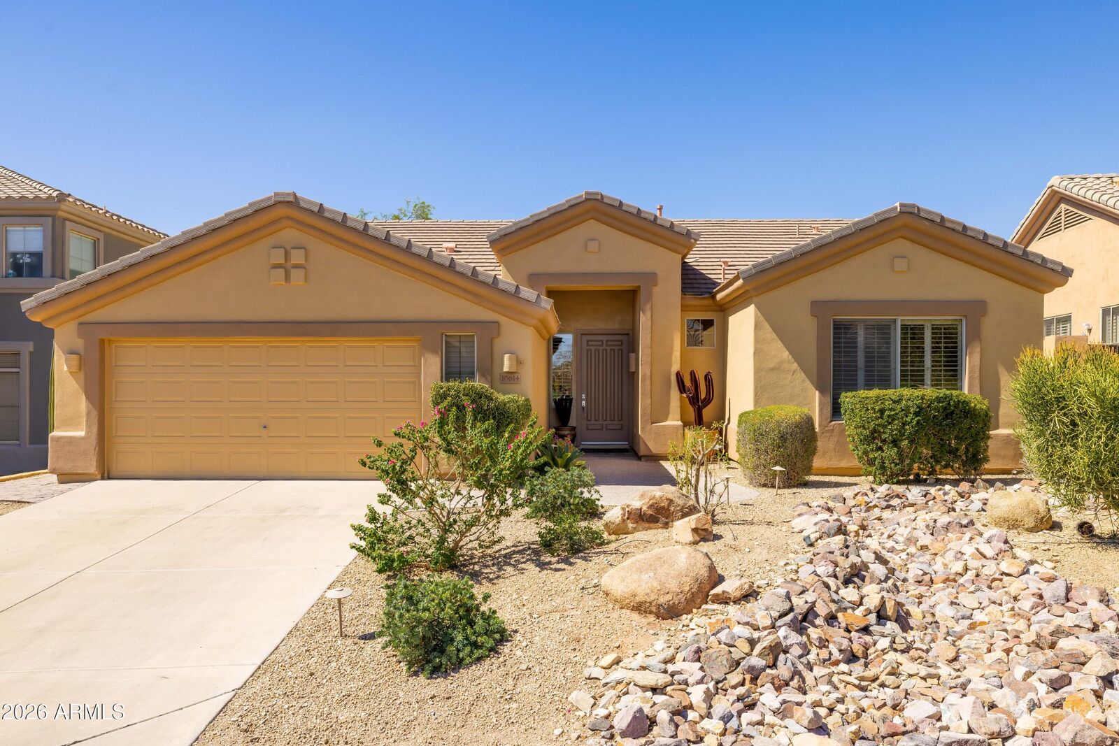 Property Photo: 10614 E Meadowhill Drive AZ 85255