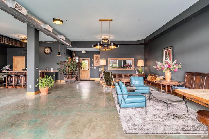 Property Photo:  21015 Geyserville Avenue  CA 95441 