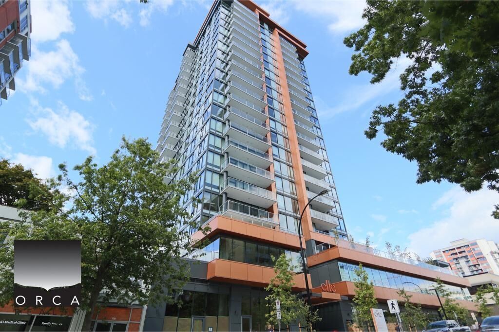 Property Photo:  128 W 15th Street 303  BC V7M 1R5 
