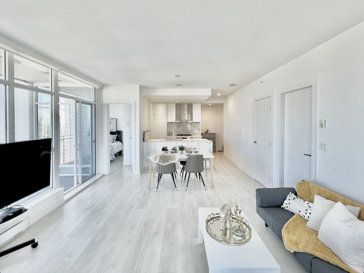 Property Photo:  4670 Assembly Way 3010  BC V5H 0H3 