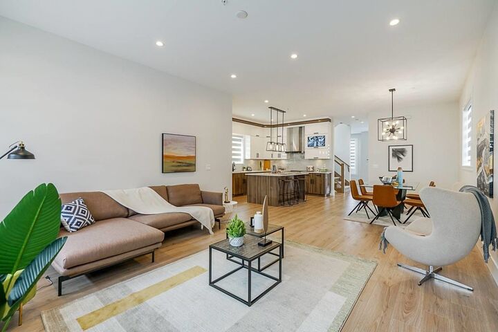Property Photo:  11028 240 Street  BC V2W 1H7 