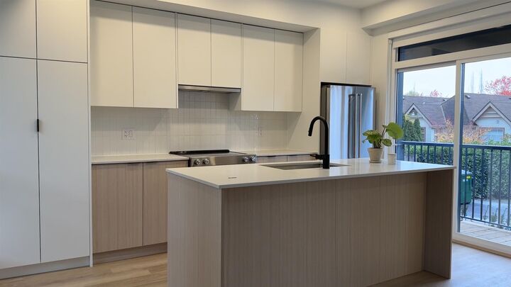 Property Photo:  1306 Laval Square  BC V3K 2E1 