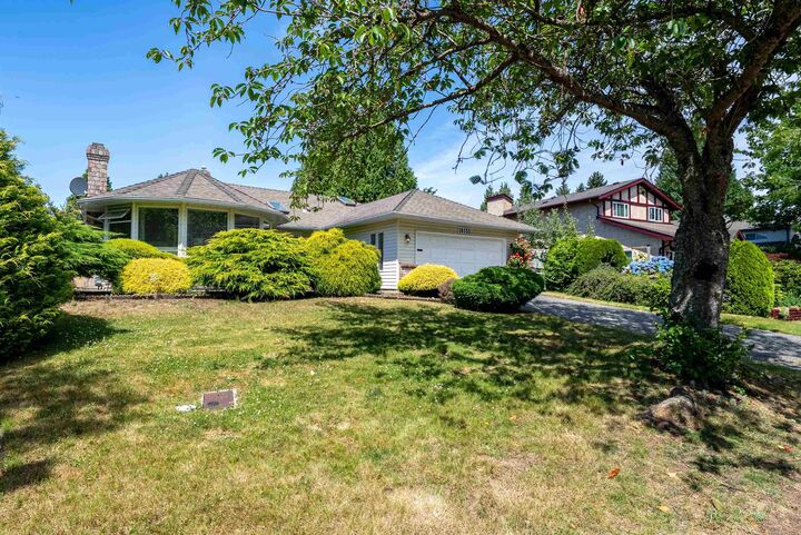 Property Photo:  14151 16A Avenue  BC V4A 6K7 