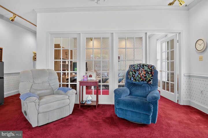 Property Photo:  1206 Featherstone Lane NE  VA 20176 