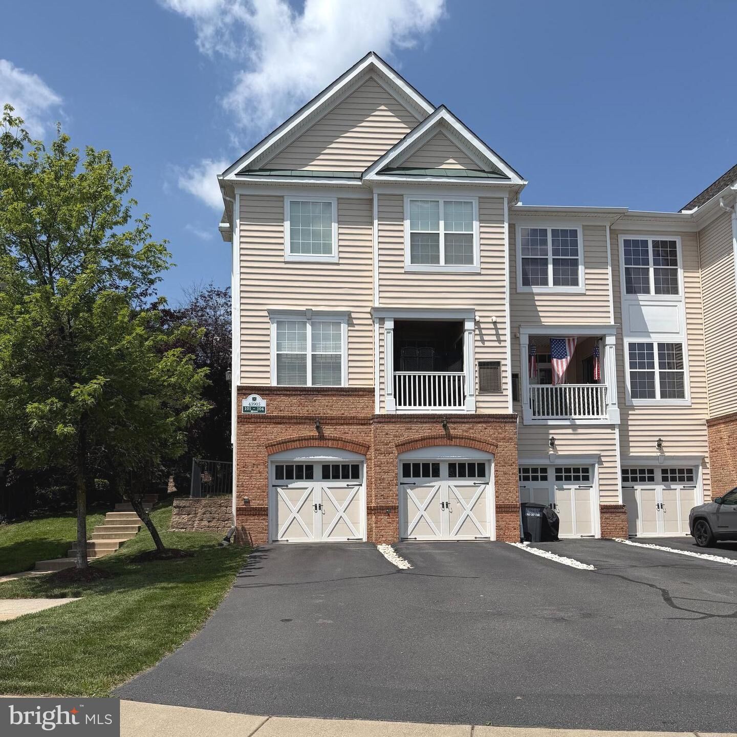 Property Photo:  43905 Hickory Corner Terrace 103  VA 20147 