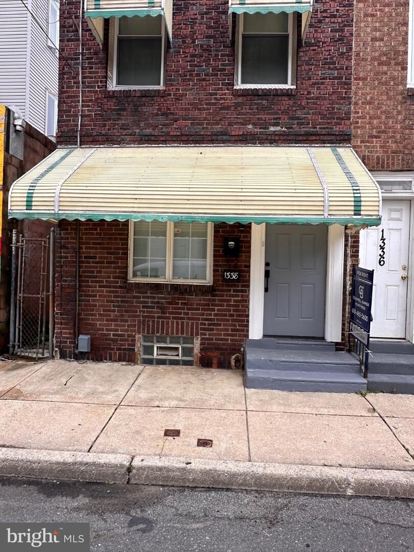 Property Photo: 1338 Hicks Street PA 19146