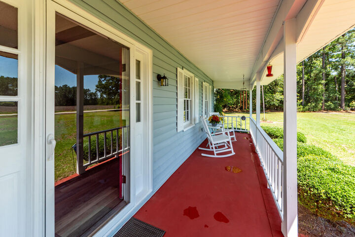 Property Photo: 640 Powder Horn Road SC 29437