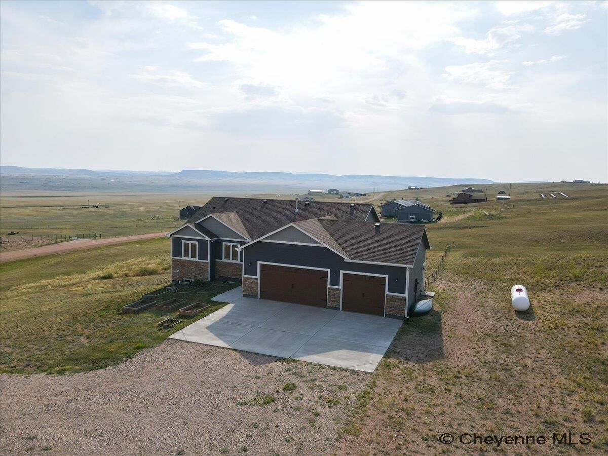 Property Photo: 1076 South Mule Trl WY 82009