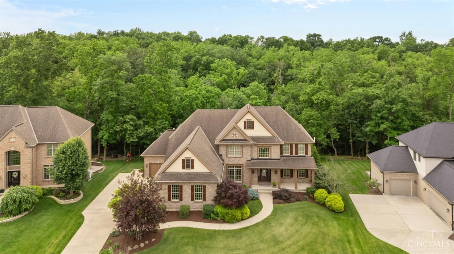 Property Photo: 6404 Birch Creek Drive OH 45140