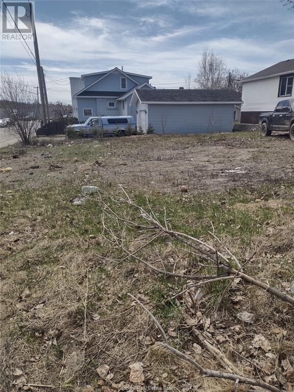 Property Photo:  409 Alder Street  ON P3C 4J6 