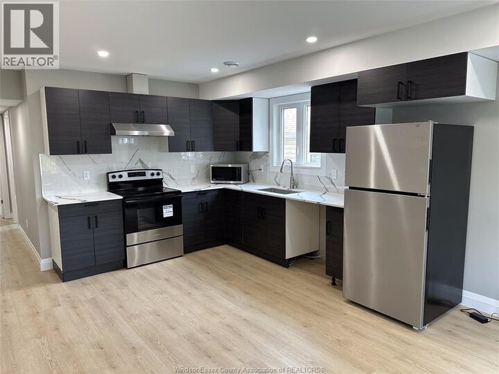 Property Photo: 757 Randolph Avenue ON N9B 2T7