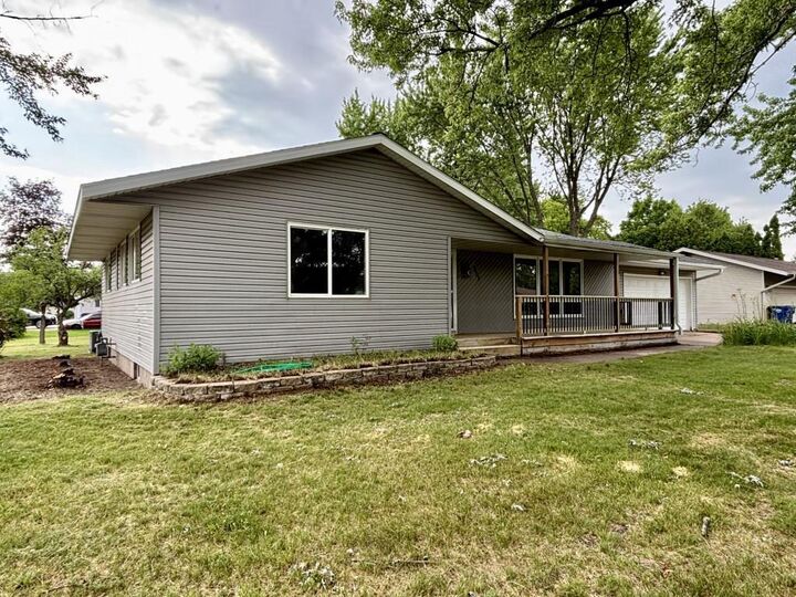 Property Photo: 5606 Walnut Street WI 54476