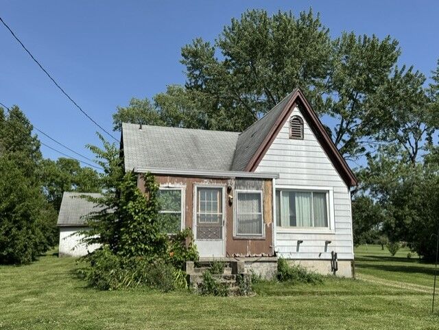 Property Photo:  8934 Peters Pike  OH 45377 
