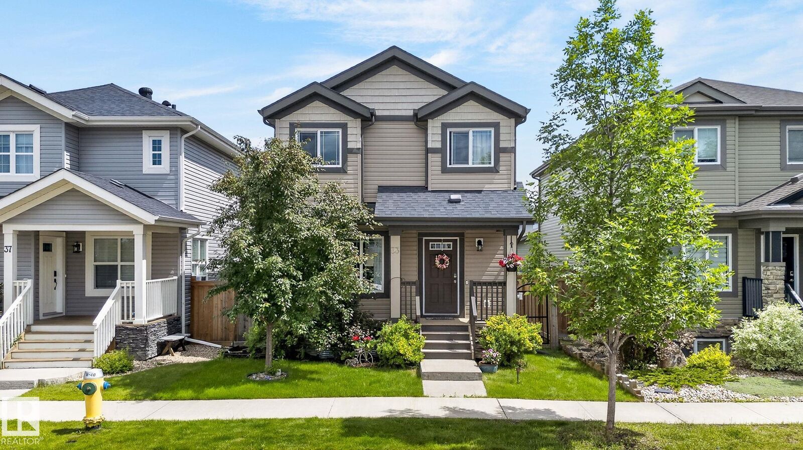 Property Photo:  33 Durrand Bend  AB T8L 0N1 