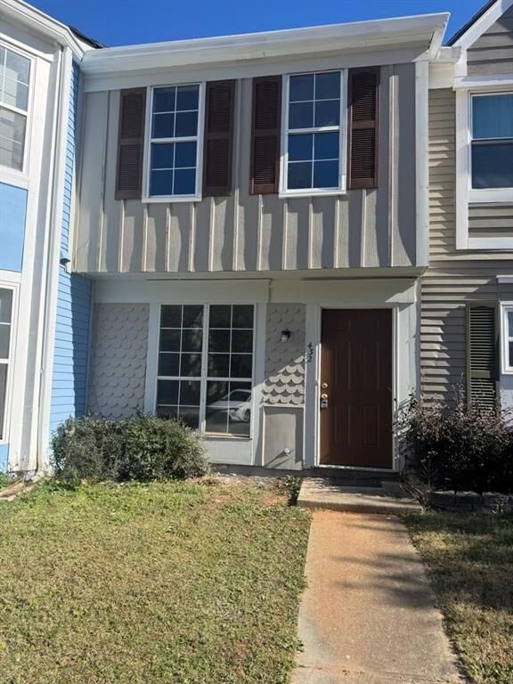 Property Photo: 432 Prince Of Wales GA 30083