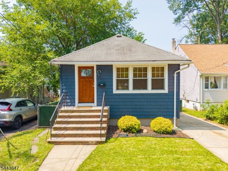 Property Photo: 442 W Scott Ave NJ 07065