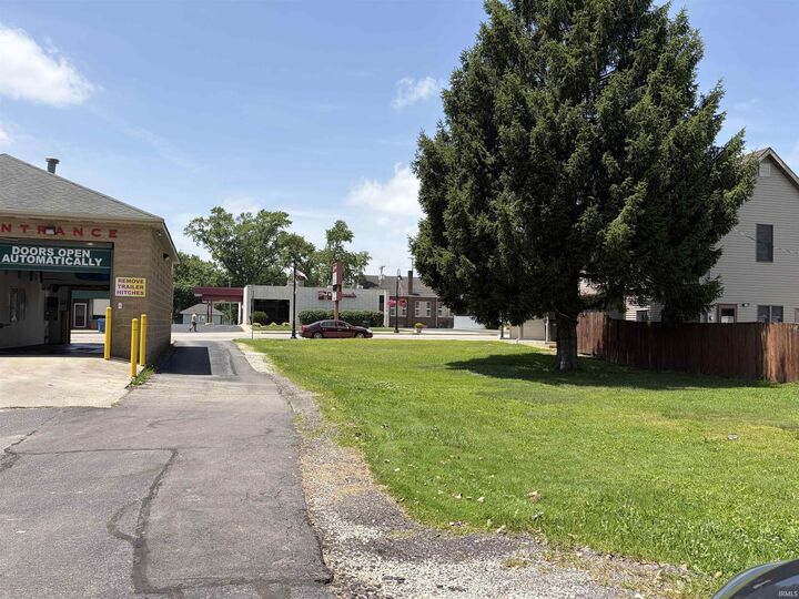 Property Photo: 224 S State Street IN 46787