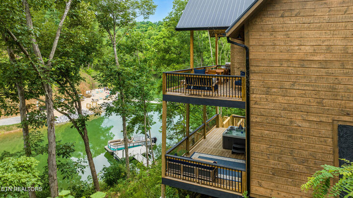 Property Photo:  232 Jolene Way Way  TN 37876 