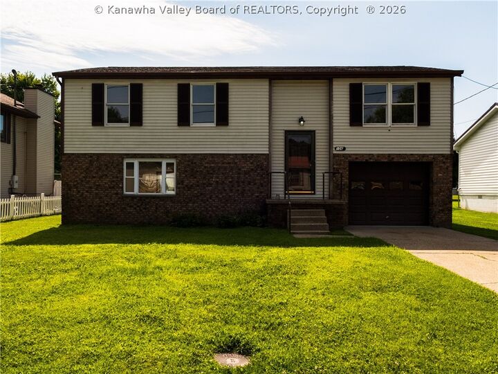Property Photo:  106 Pinehurst Drive  WV 25202 