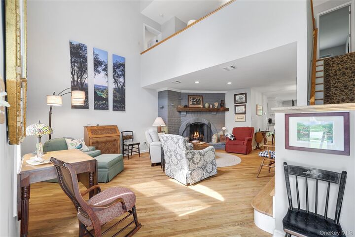 Property Photo:  6 Village Cove  NY 10990 